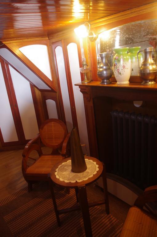 Peniche Le Hasard Bed & Breakfast Villeneuve-lès-Avignon Стая снимка